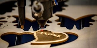 Five Advantages of Utilizing a Laser Engraver And Cutter