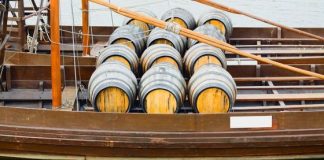 3 Advantages of Using a Barrel Shipping Firm to Send Goods